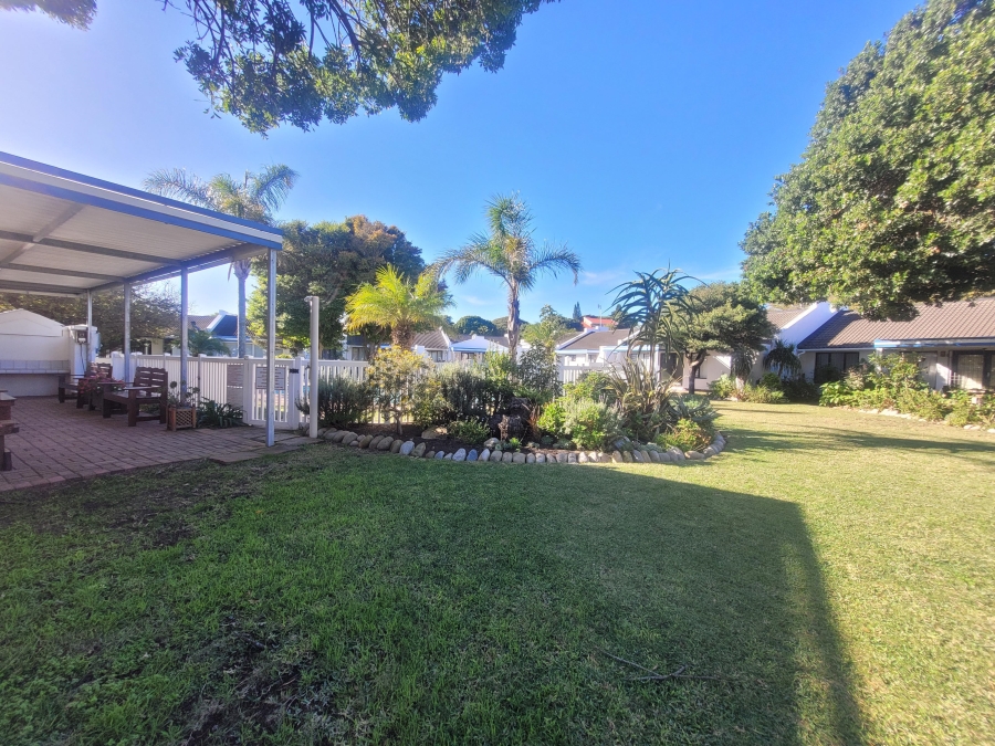 3 Bedroom Property for Sale in Paradise Beach Eastern Cape